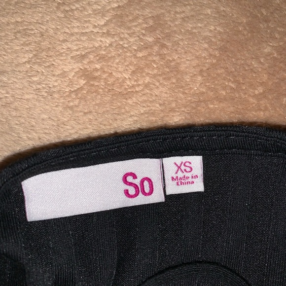 Black Mini Tank Top-Goes with Floral Cape- Bundle for Discount! - Picture 3 of 5